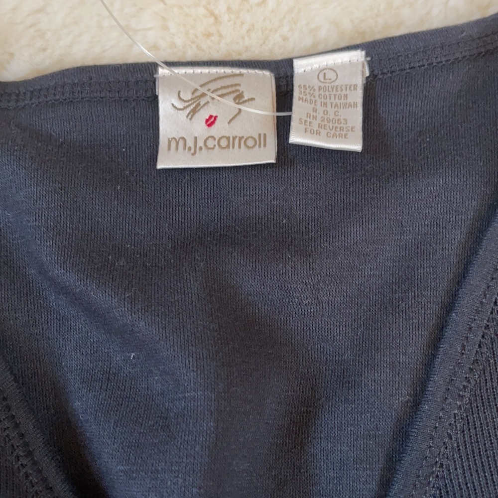 Vest - Picture 5 of 7